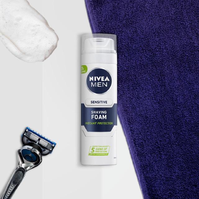 NIVEA MEN Sensitive Shaving Foam with 0 % Alcohol    200ml GOODS M&S   