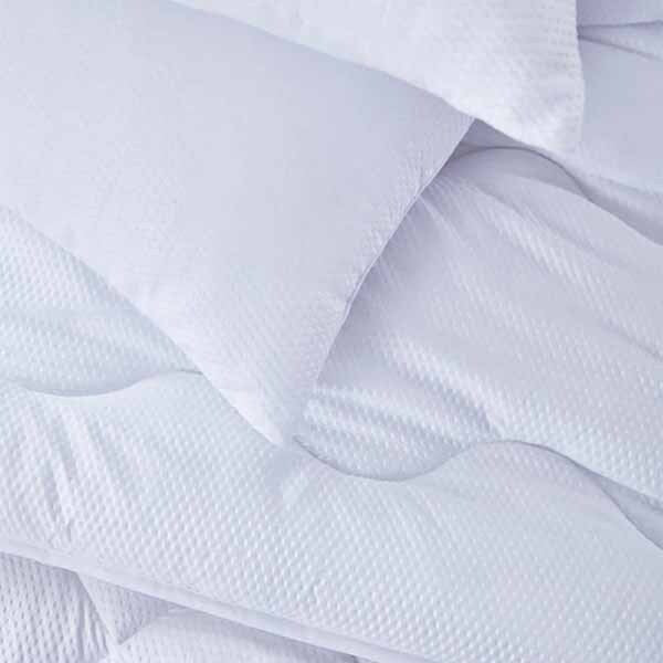 Martex Health & Wellness Seersucker 10.5 Tog Duvet Single GOODS Superdrug   