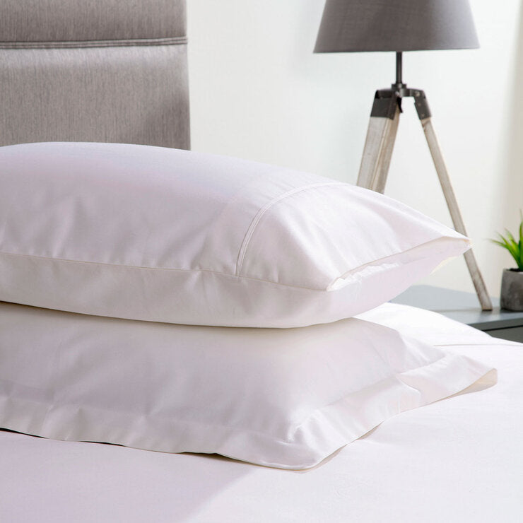 Belledorm 600 thread count cotton sateen white pillowcase pair 50x75cm (British brand)