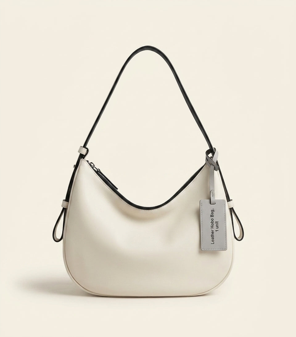 Pochette en cuir Manta McQueen avec détails lacés, version UK