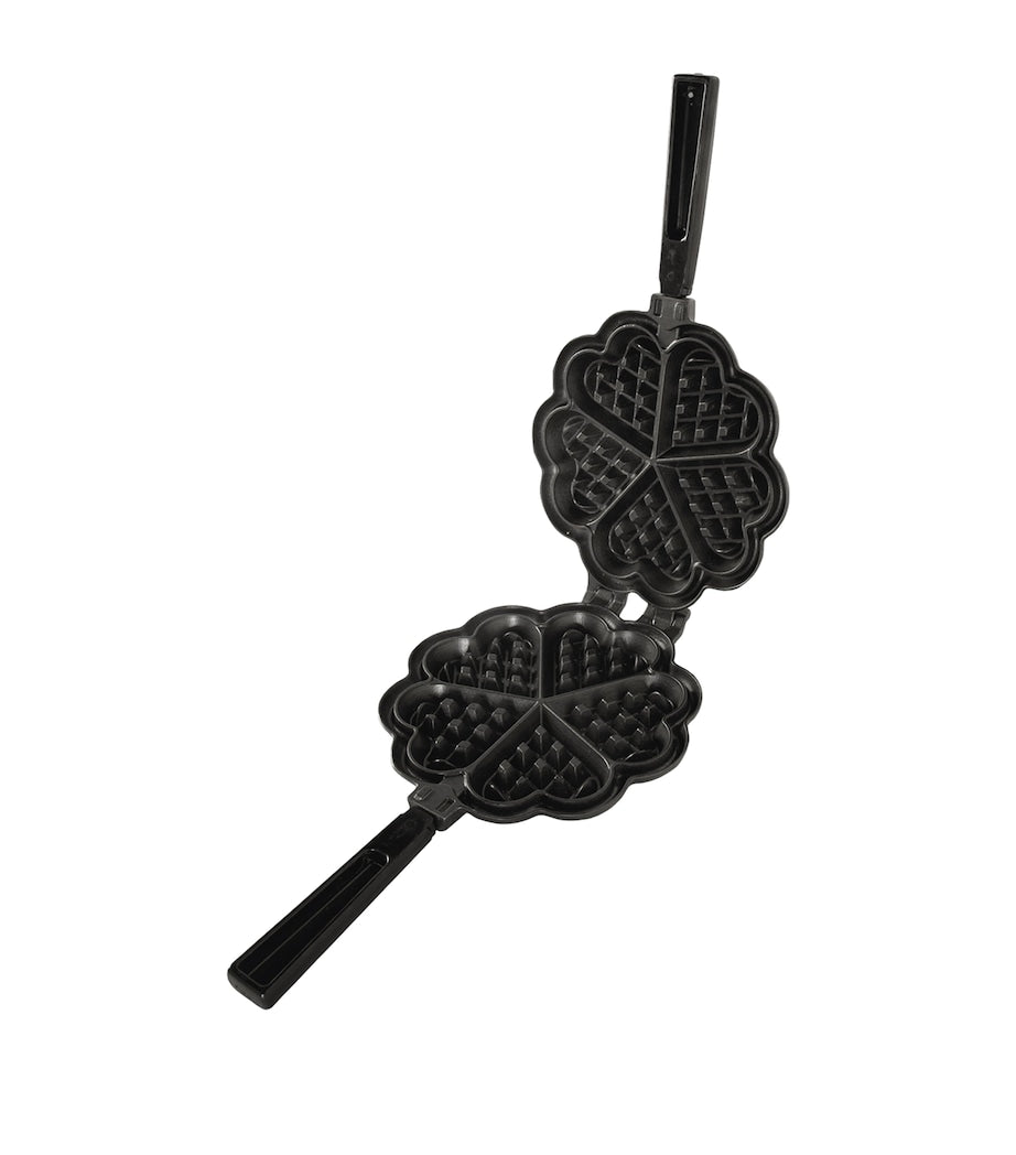 Nordic Ware Sweetheart waffle pan 22cm, imported from the UK