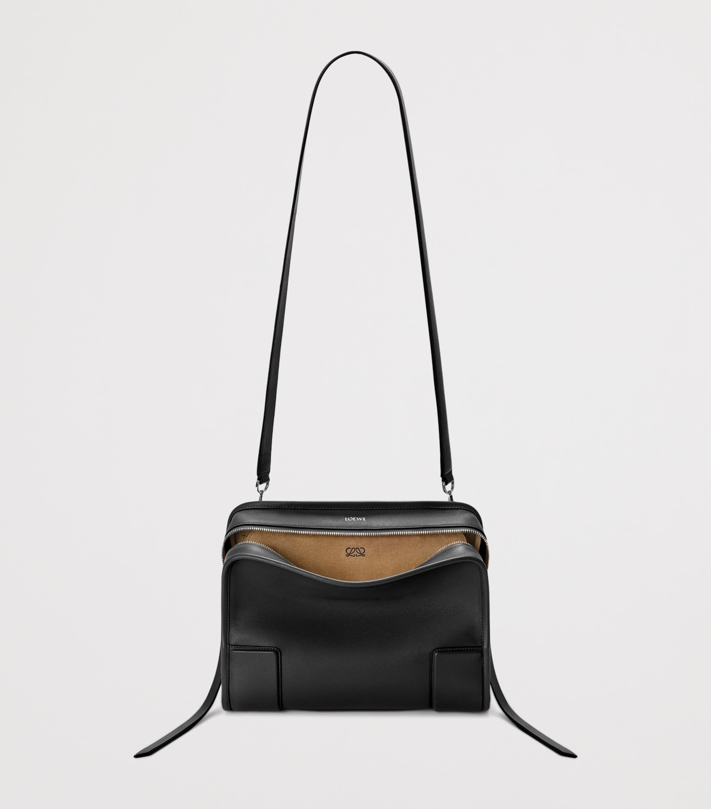 LOEWE Amazona 180 medium leather top-handle bag (British brand)