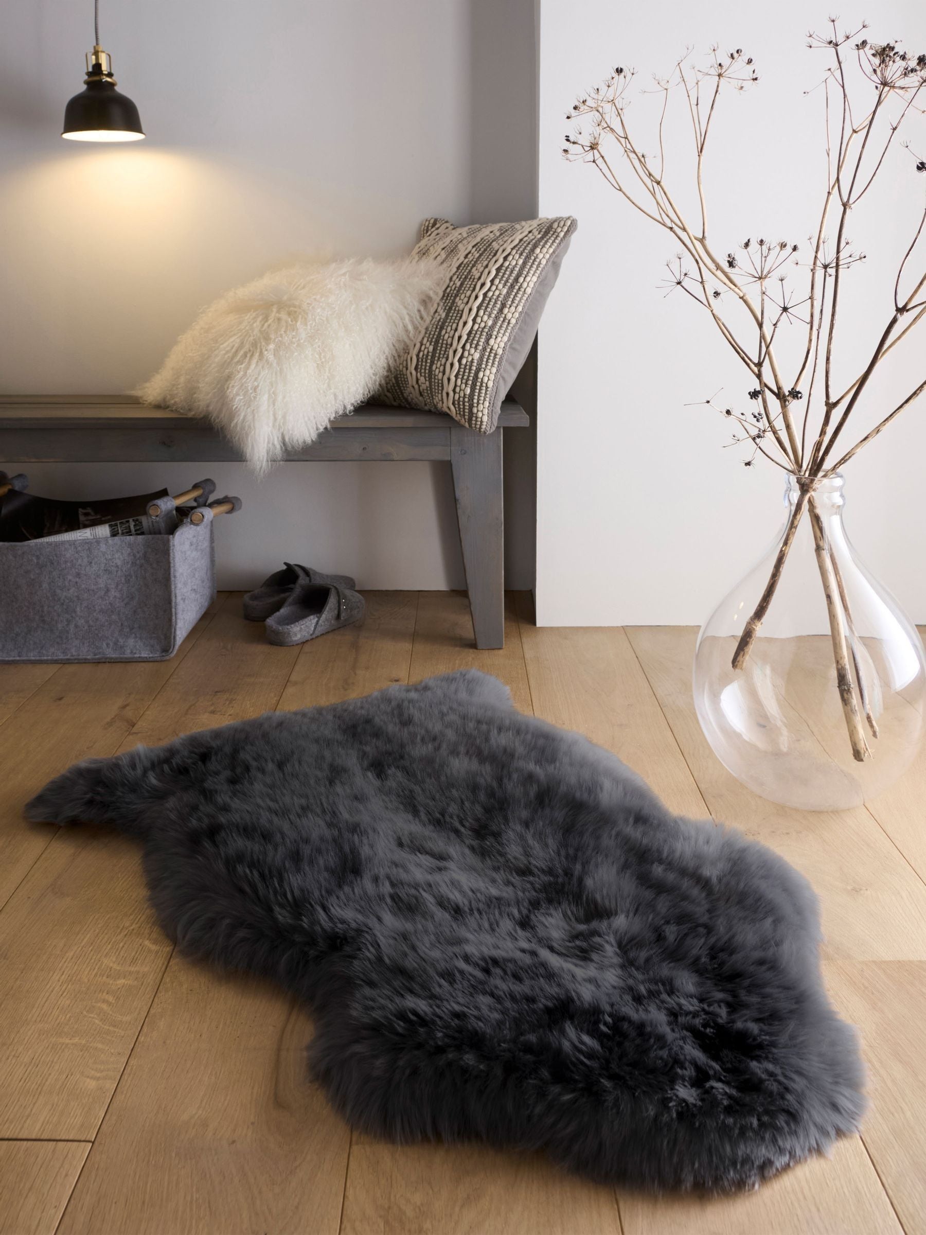 Origin Rugs Black Sheepskin Rug