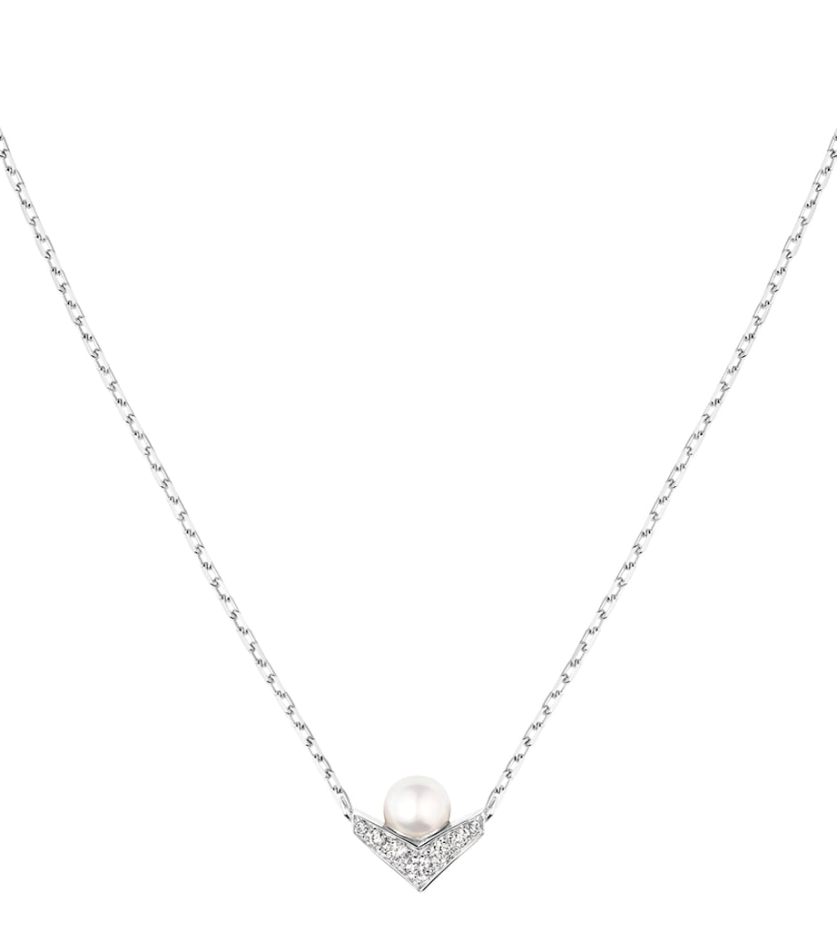 Chaumet white gold pearl and diamond pendant necklace, UK version