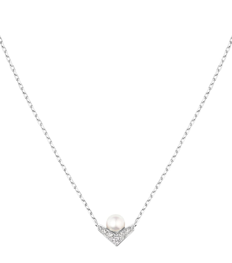 Chaumet white gold pearl and diamond pendant necklace, UK version