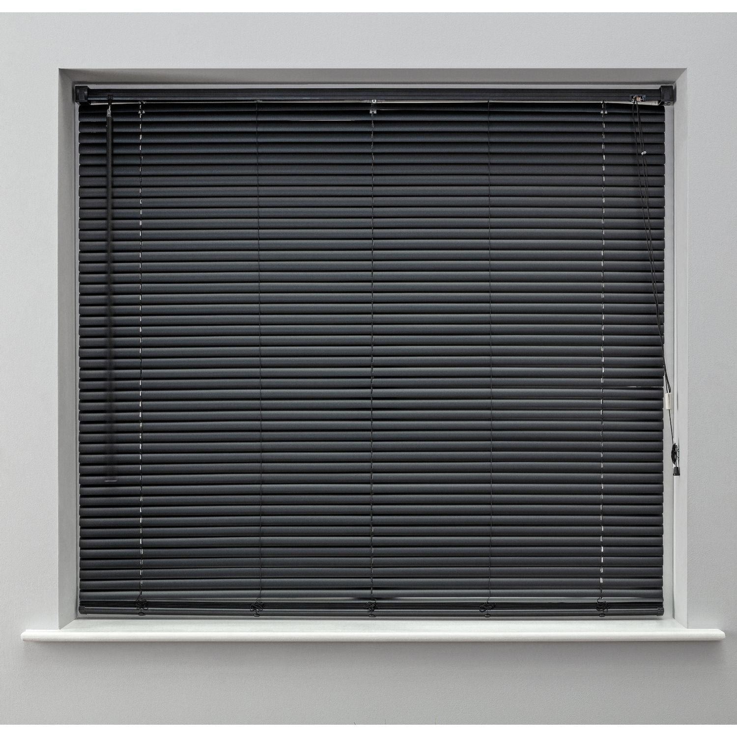 Argos Home jet black venetian blind 90cm - British product