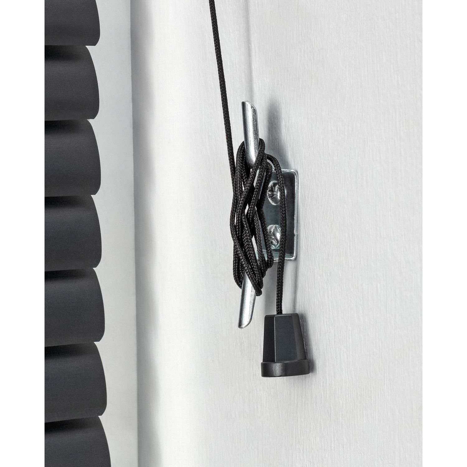 Argos Home jet black venetian blind 90cm - British product