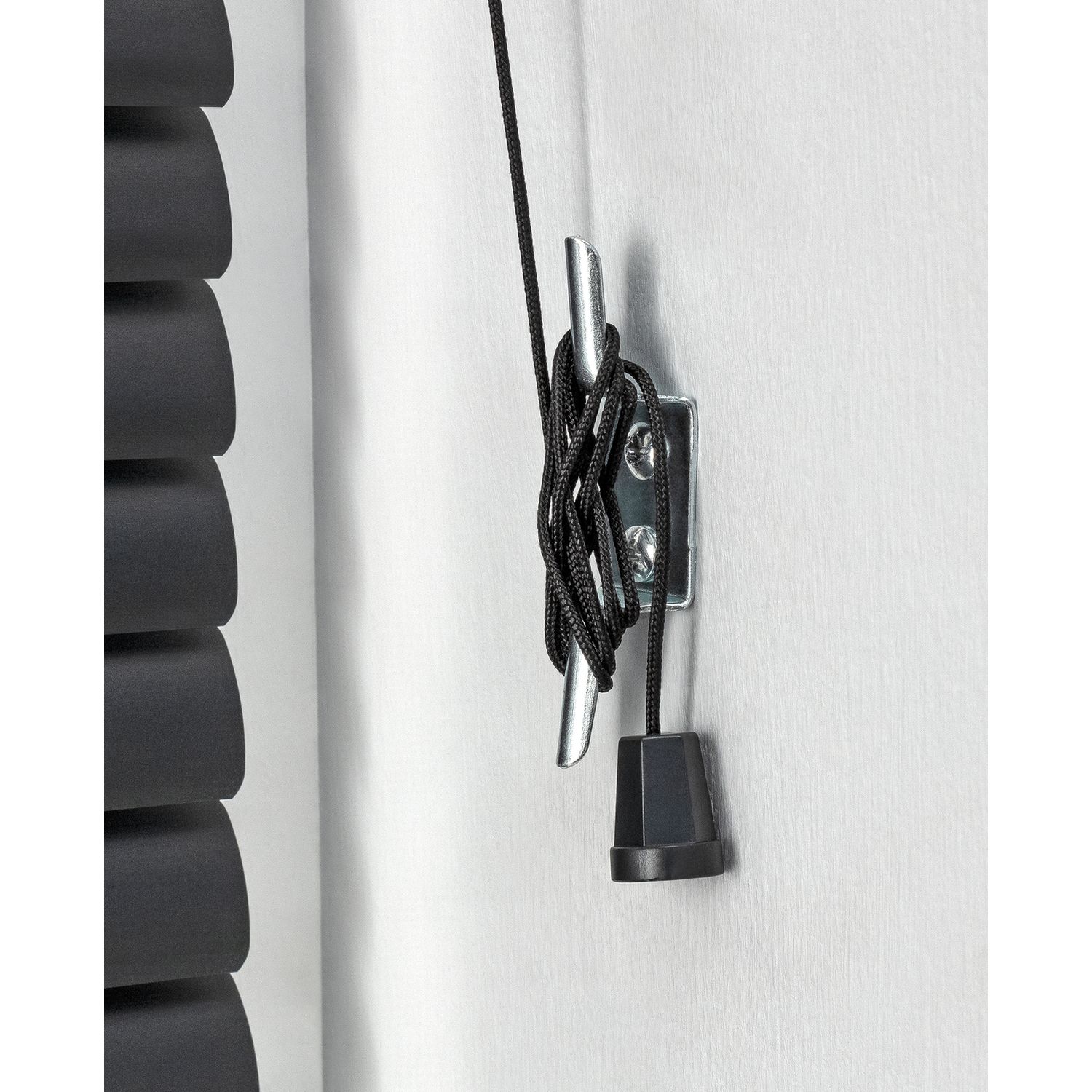 Argos Home jet black venetian blind 90cm - British product