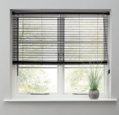 Argos Home Jet Black Kunststoff Jalousienrollo 180cm