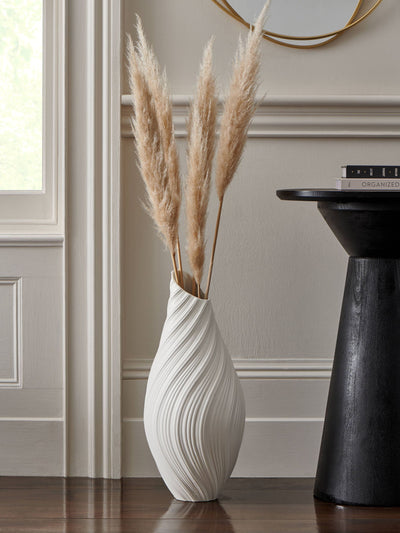 Nächste Weiße gefaltete Keramik extra große Vase 58cm x 25cm x 25cm – online kaufen bei McGrocer