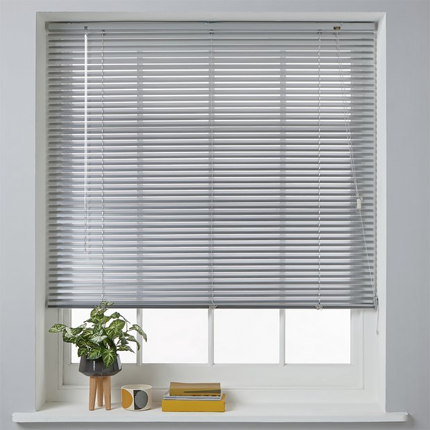 Habitat Aluminium Silver Venetian Blind 60cm, UK version