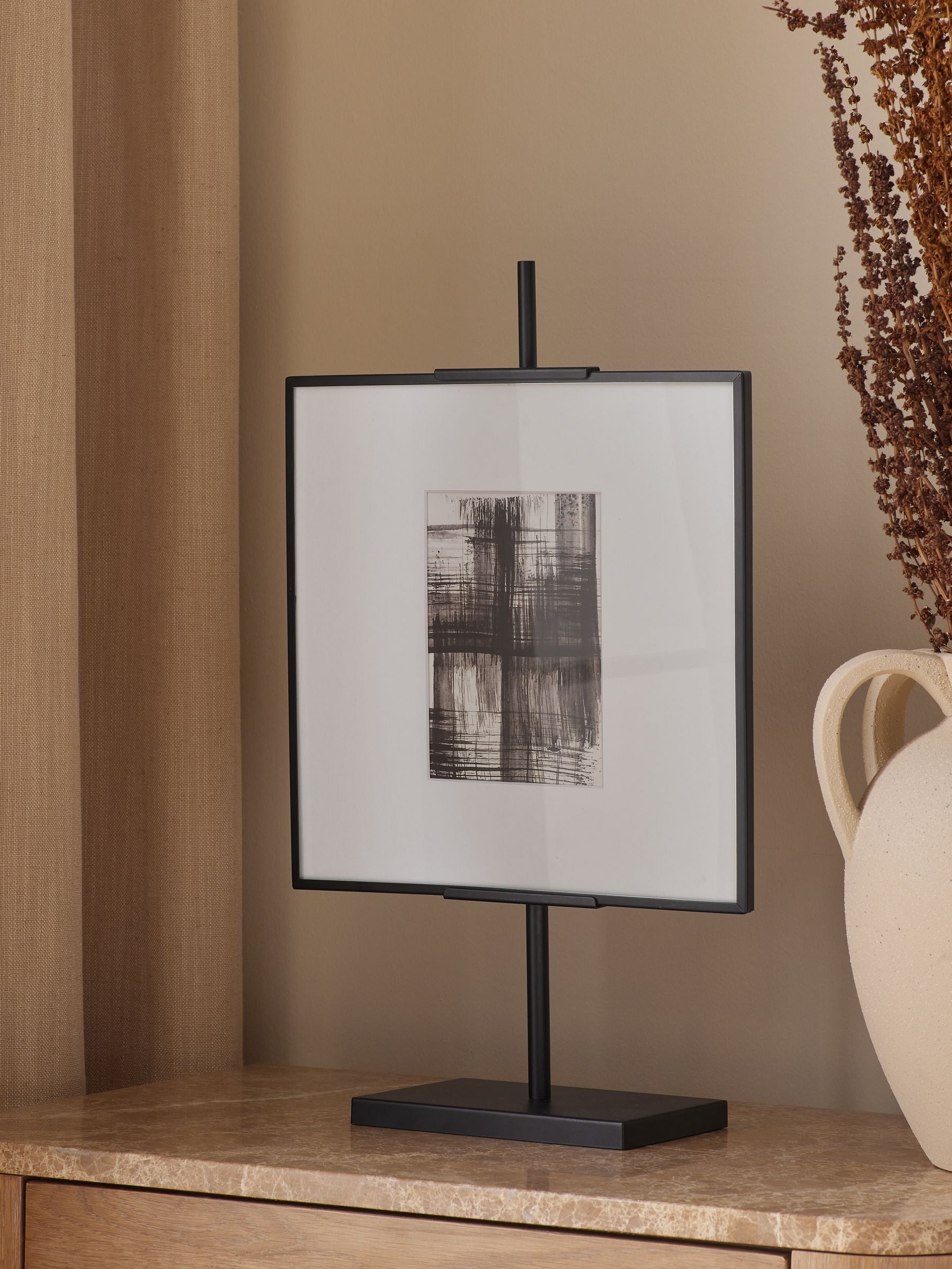 Black N. Premium Easel Photo Frame