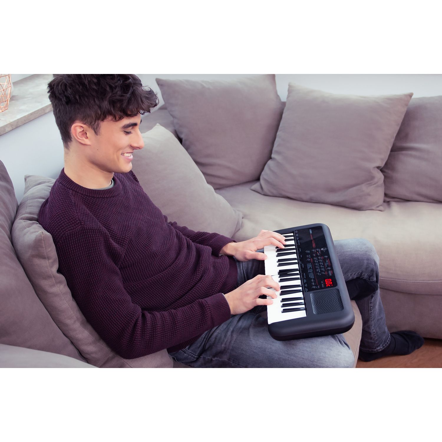 Yamaha touch sensitive portable keyboard (British brand)