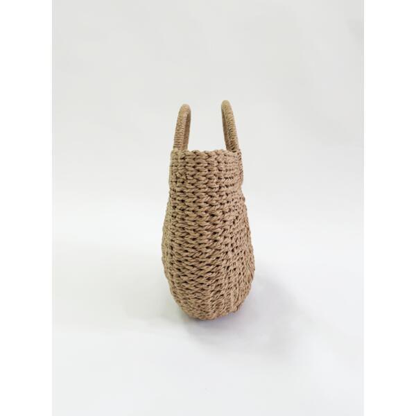 Round woven straw holdall with circular handle (British brand)