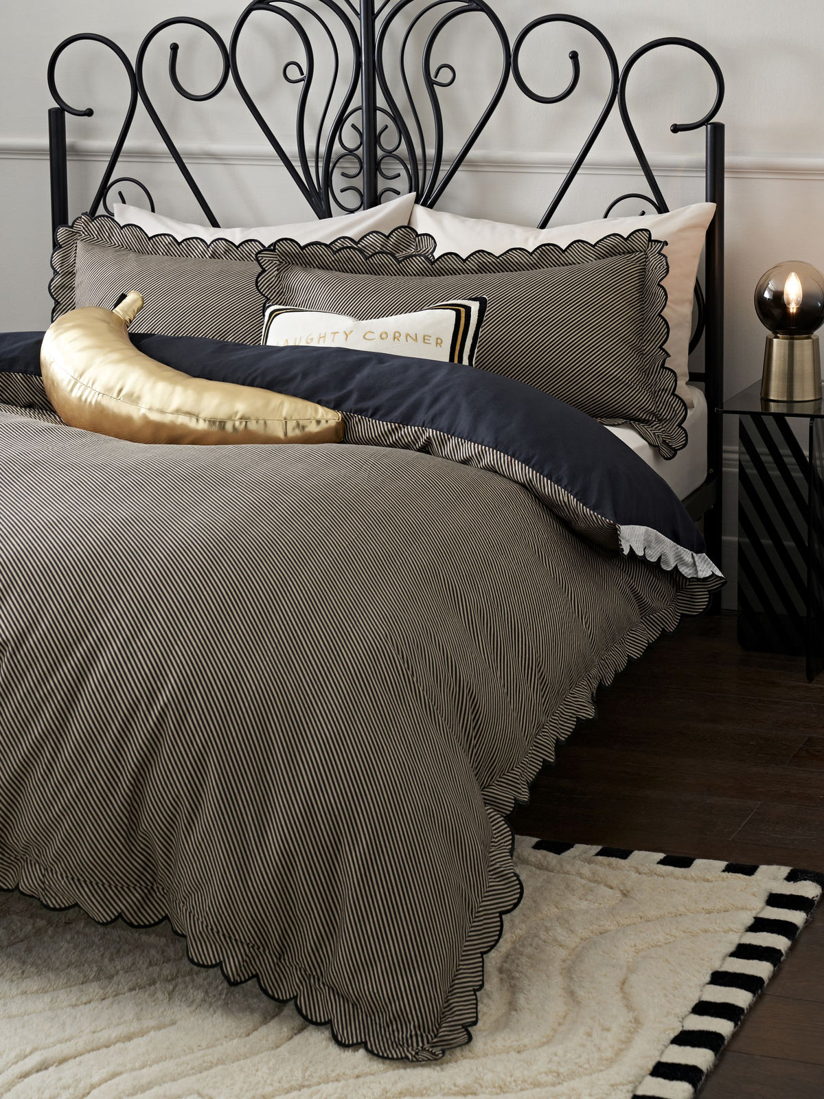 Rockett St George Black Pencil Stripe Scalloped 100% Cotton Duvet Cover and Pillowcase Set
