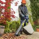 Spear & Jackson cordless 3-in-1 leaf blower and vacuum (British brand)