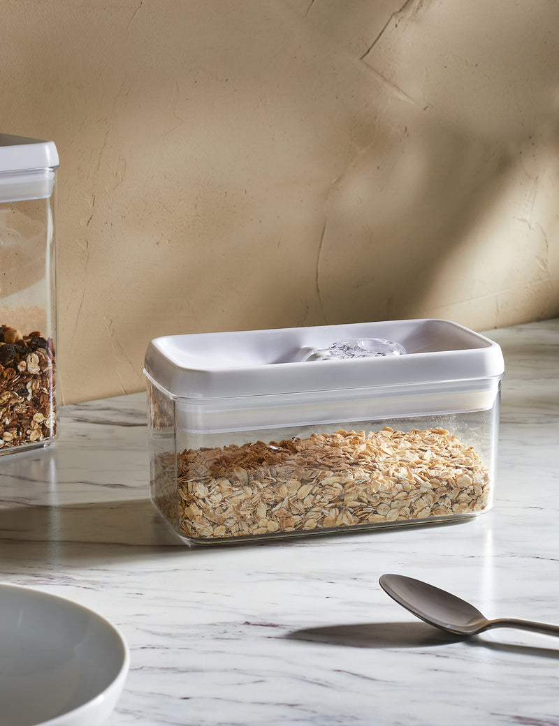 Rectangular flip-tight food storage container 1L, imported from the UK