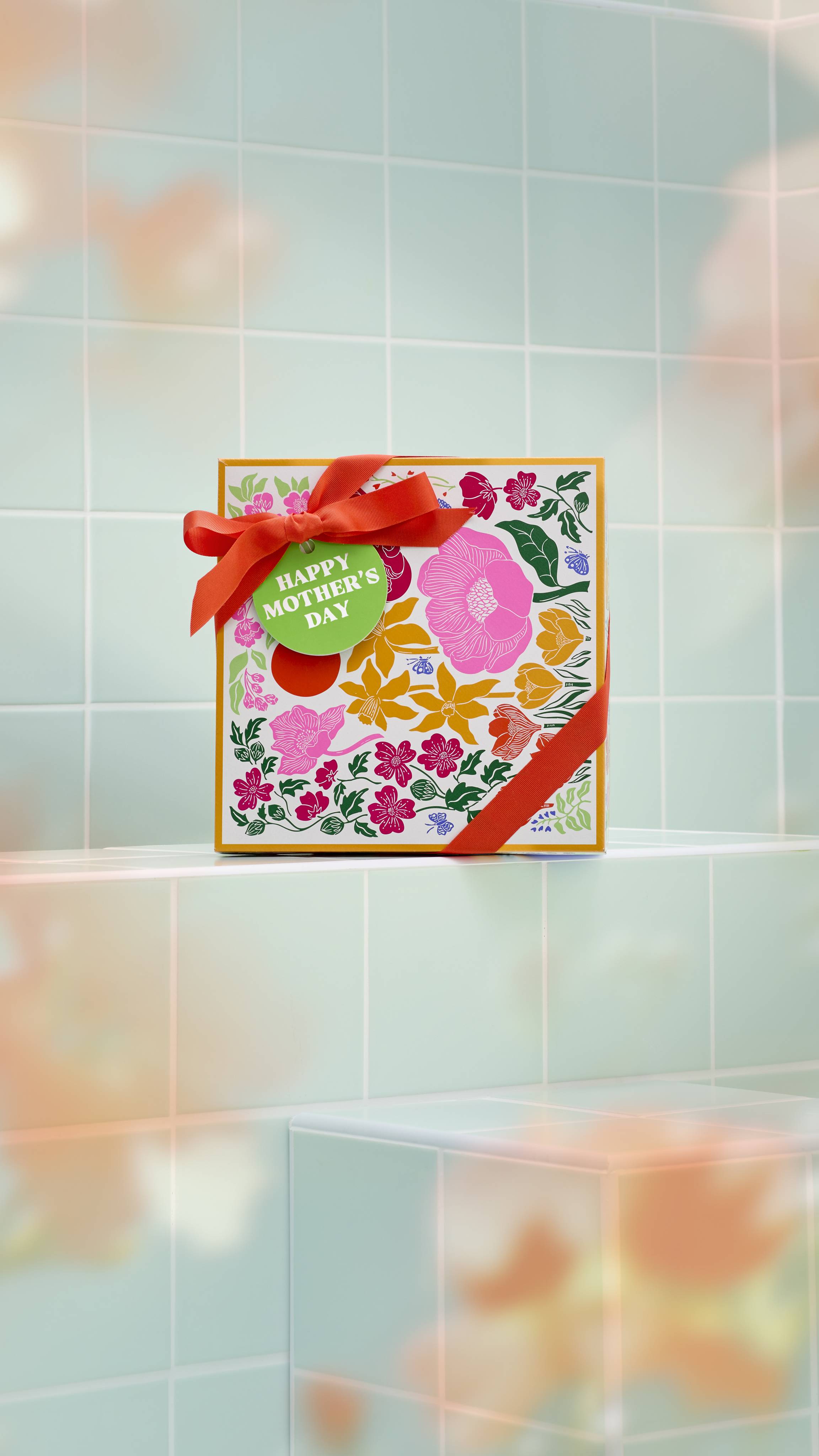 Lush Mother's Day bath and body gift set, UK version