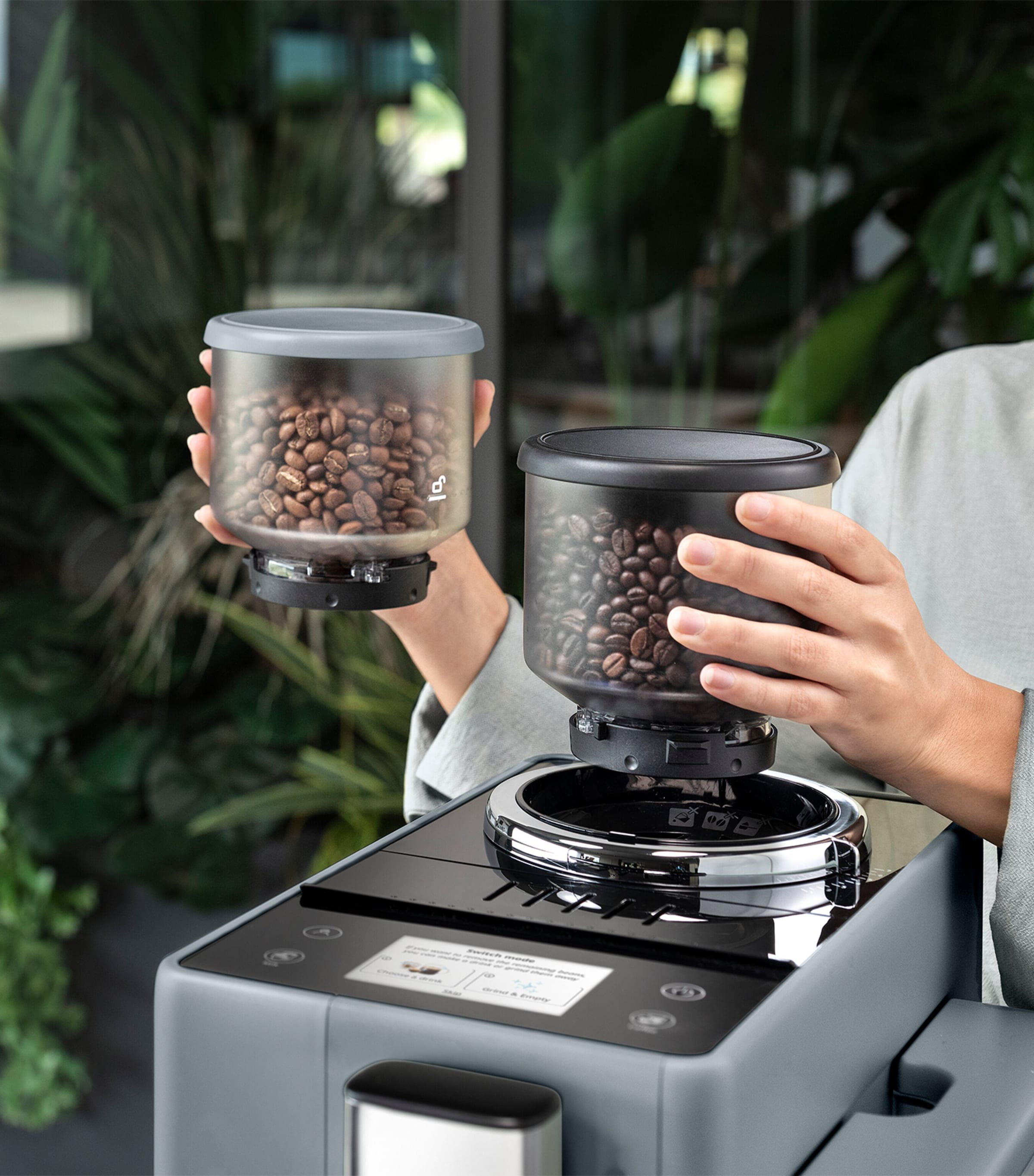De'Longhi Rivelia coffee machine - British product