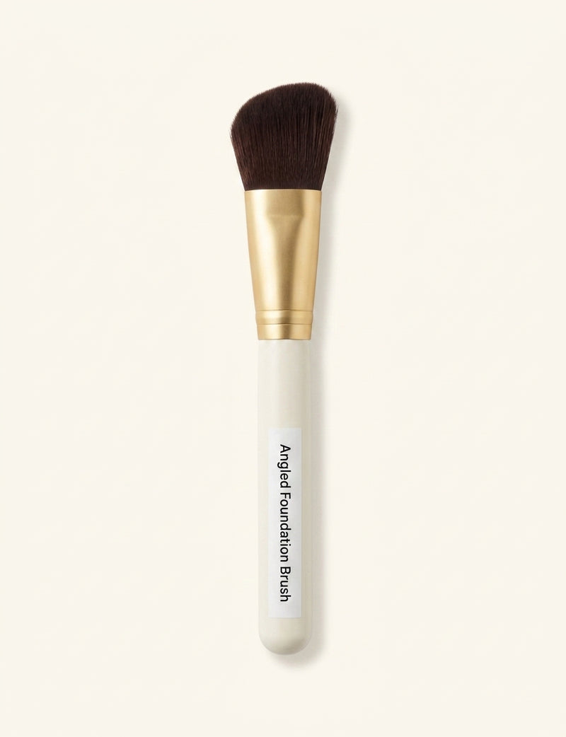 Hermès Le Perfecteur complexion brush (British brand)