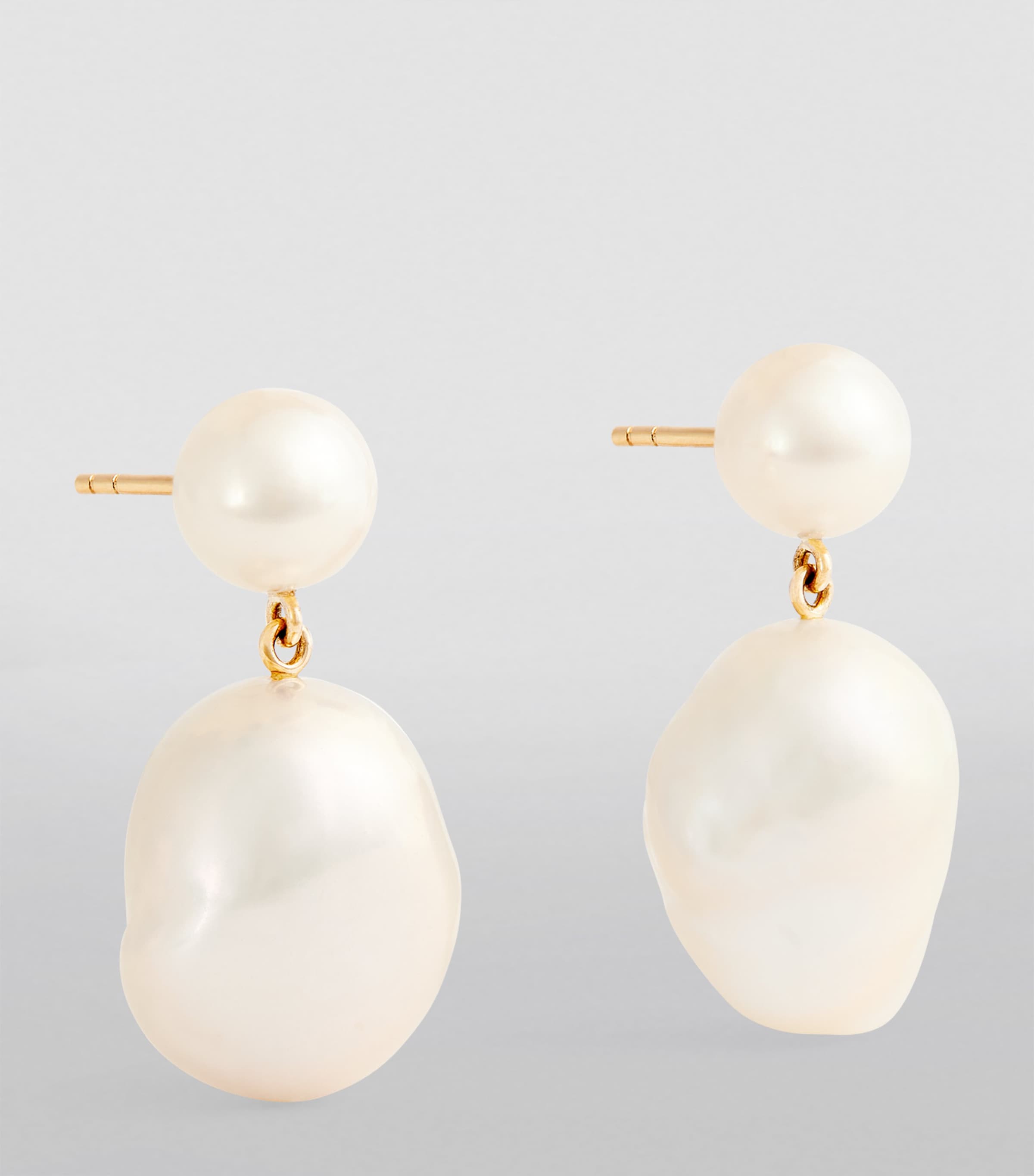Sophie Bille Brahe Venus Blanc drop earrings with pearls and gold (British brand)