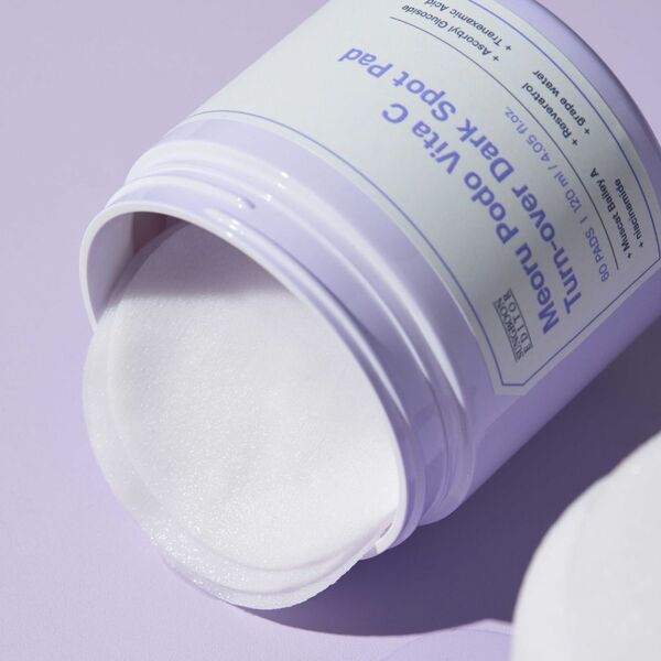 Sungboon Editor Meoru Podo VitaC dark spot pad 60 pads (British brand)