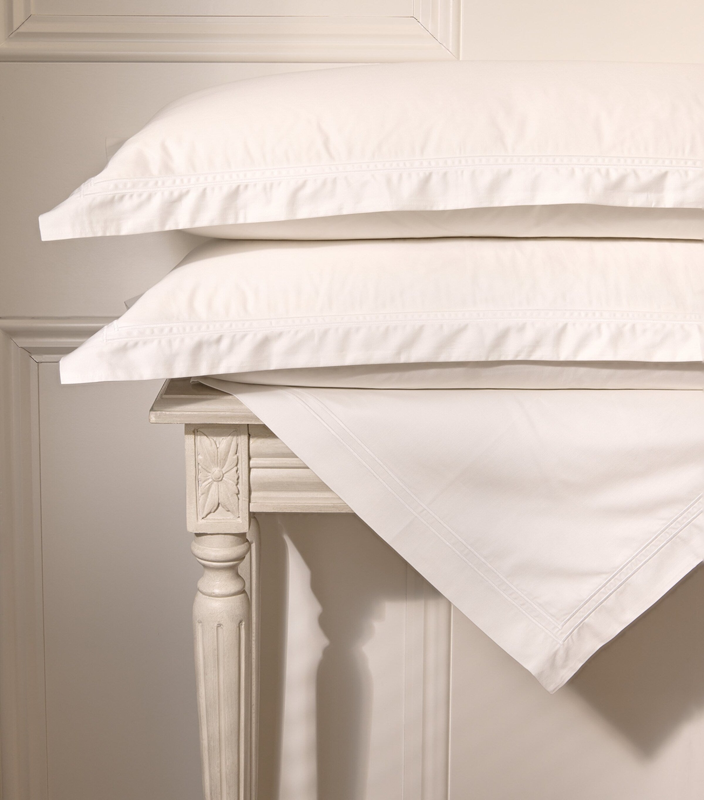 Harrods of London Brompton II Super King Flat Sheet 270cm x 300cm, UK version