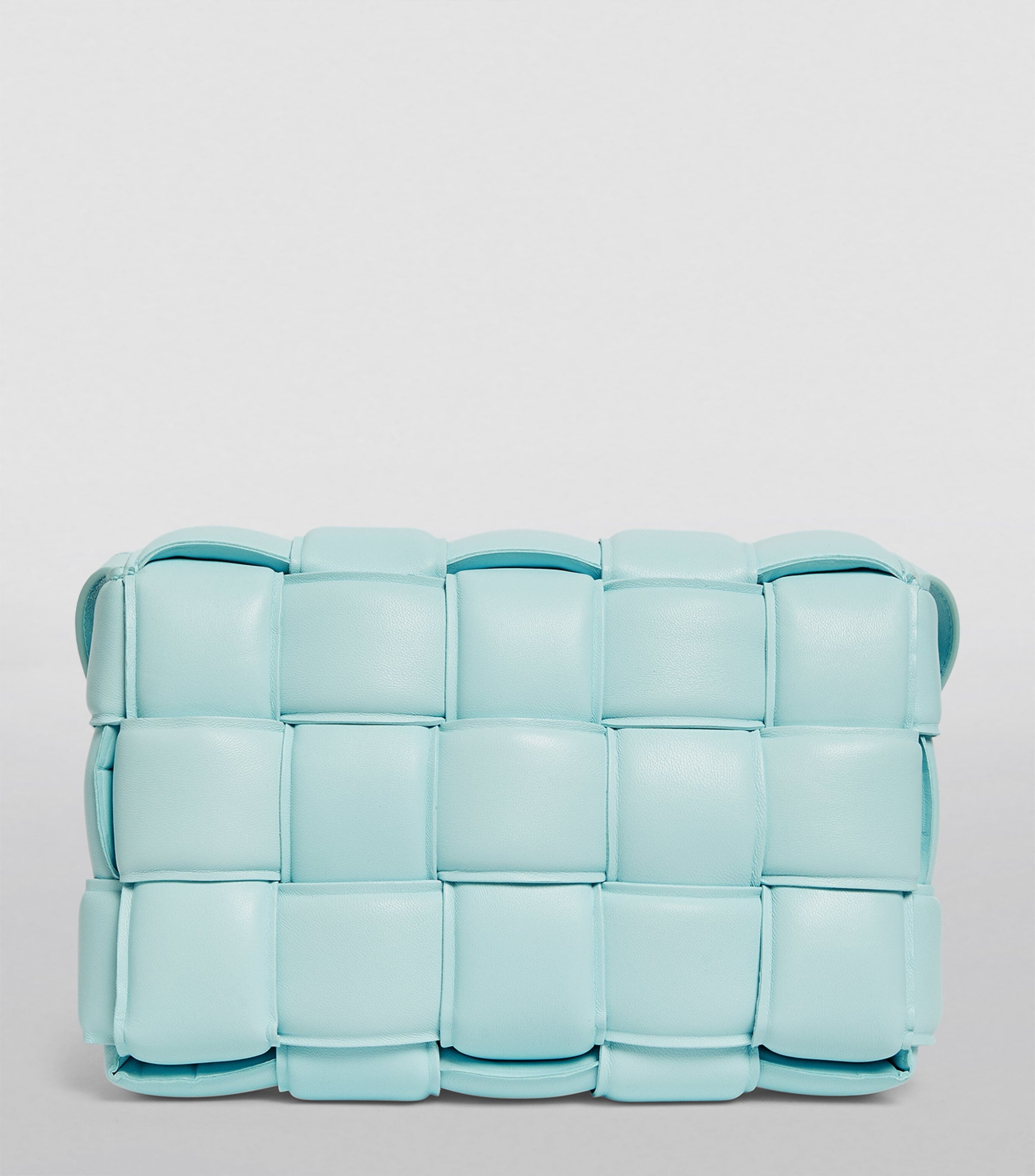 Bottega Veneta Cassette cross-body bag in lambskin leather, UK version