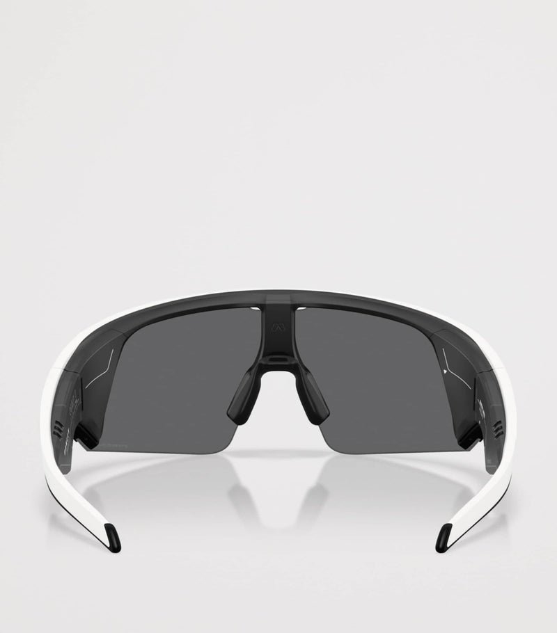 Oakley Meta AI Vanguard sunglasses - British product