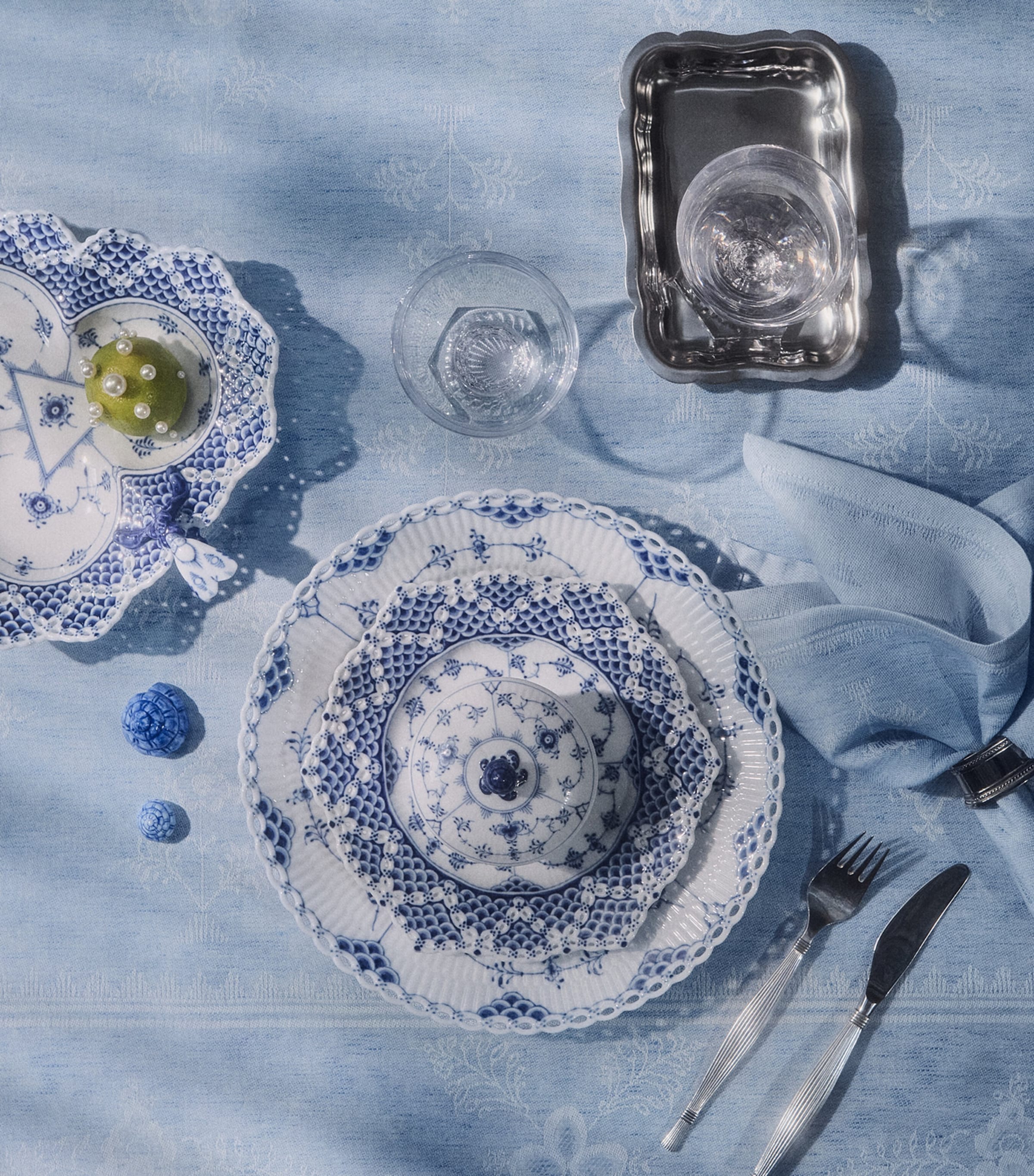 Royal Copenhagen Jacquard Heritage tablecloth 145cm x 320cm, imported from the UK