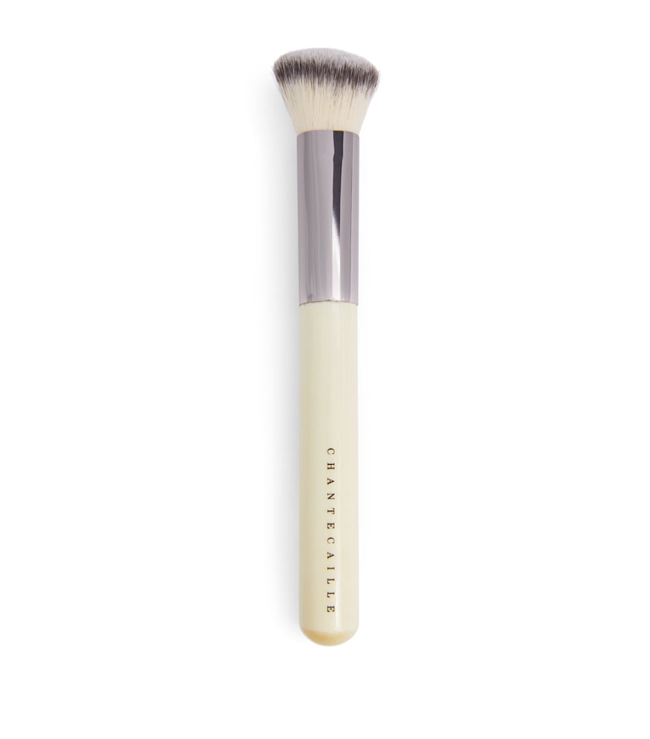 Chantecaille sculpting brush - British product