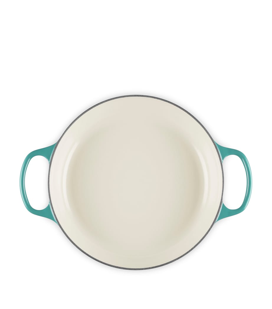 Le Creuset cast iron shallow casserole dish 26cm, UK version