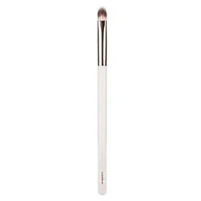 Superdrug MUA Small Flat Eye Brush- Buy online at McGrocer