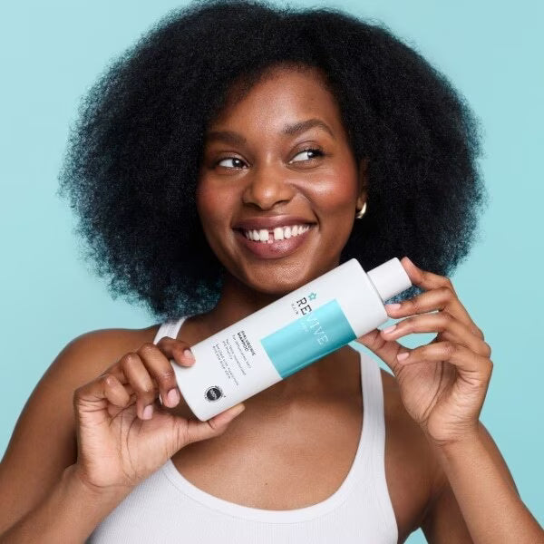 Superdrug Hyaluronic Shampoo For Dehydrated Hair 400ml (British brand)