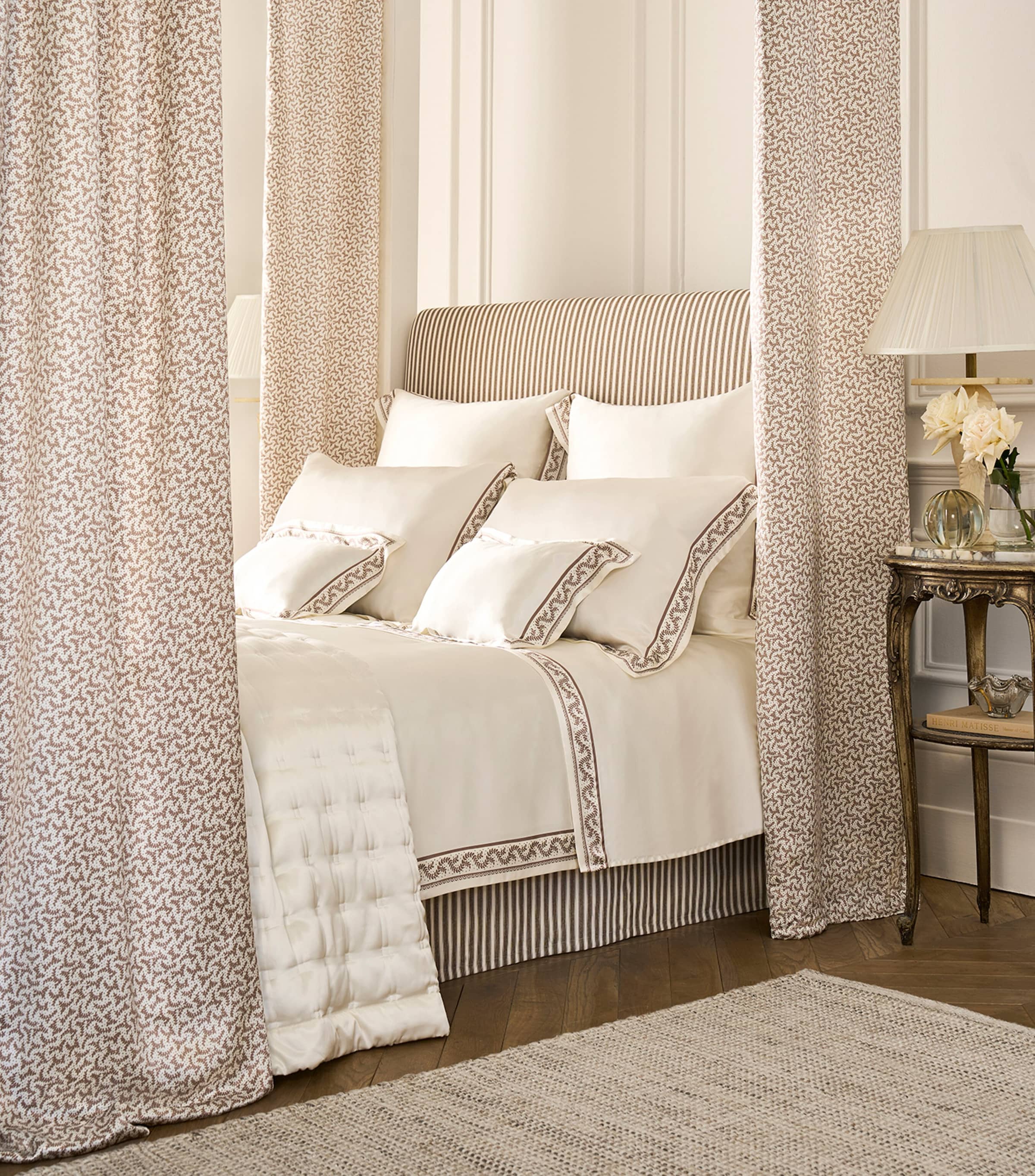 Gingerlily Silk Fern Vine King Duvet Cover (220cm x 200cm)