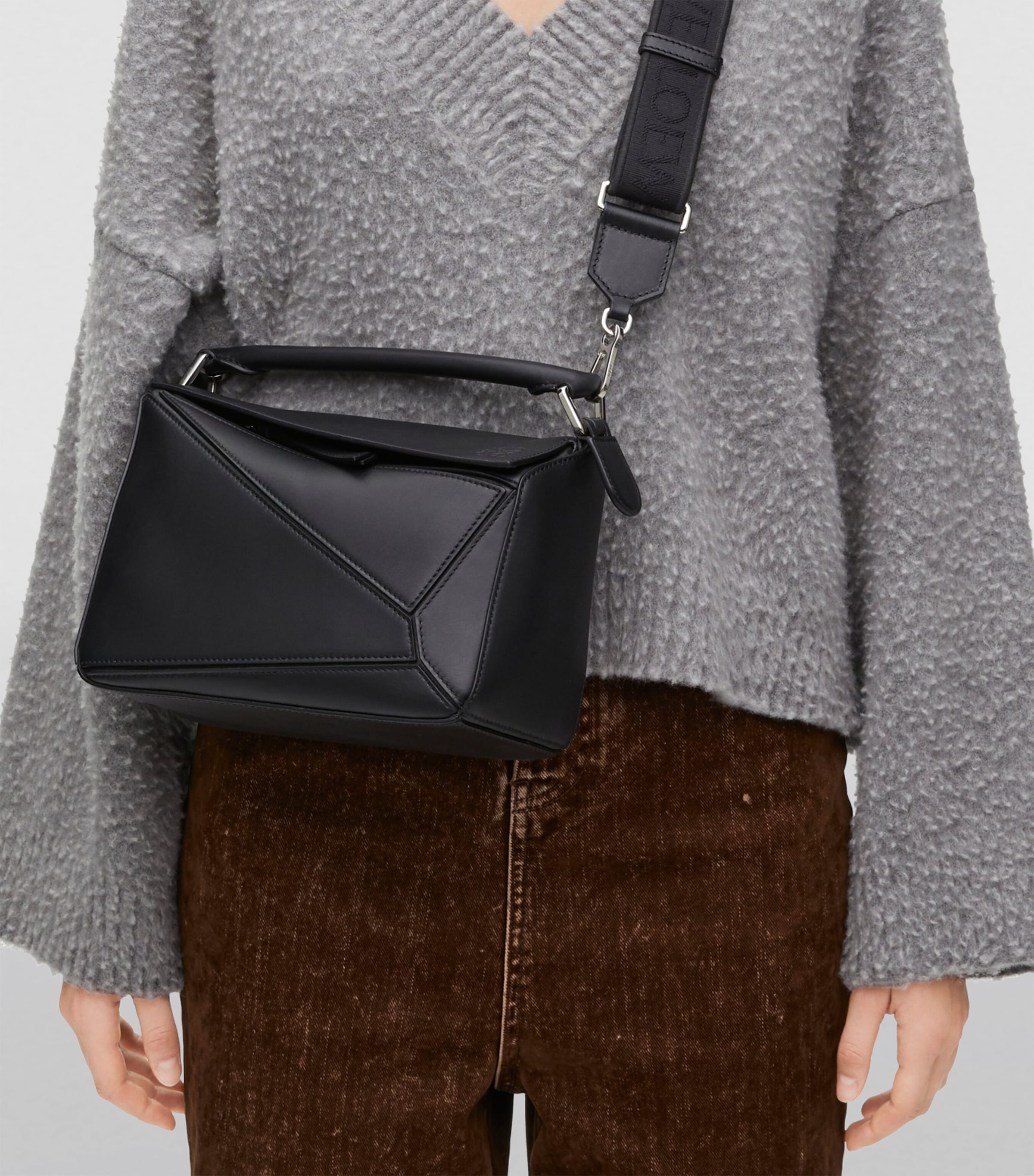 LOEWE Puzzle Edge top-handle bag in calfskin leather (British brand)