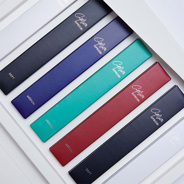 APRIORI 7-Piece Signature Series toothbrush set (British brand)