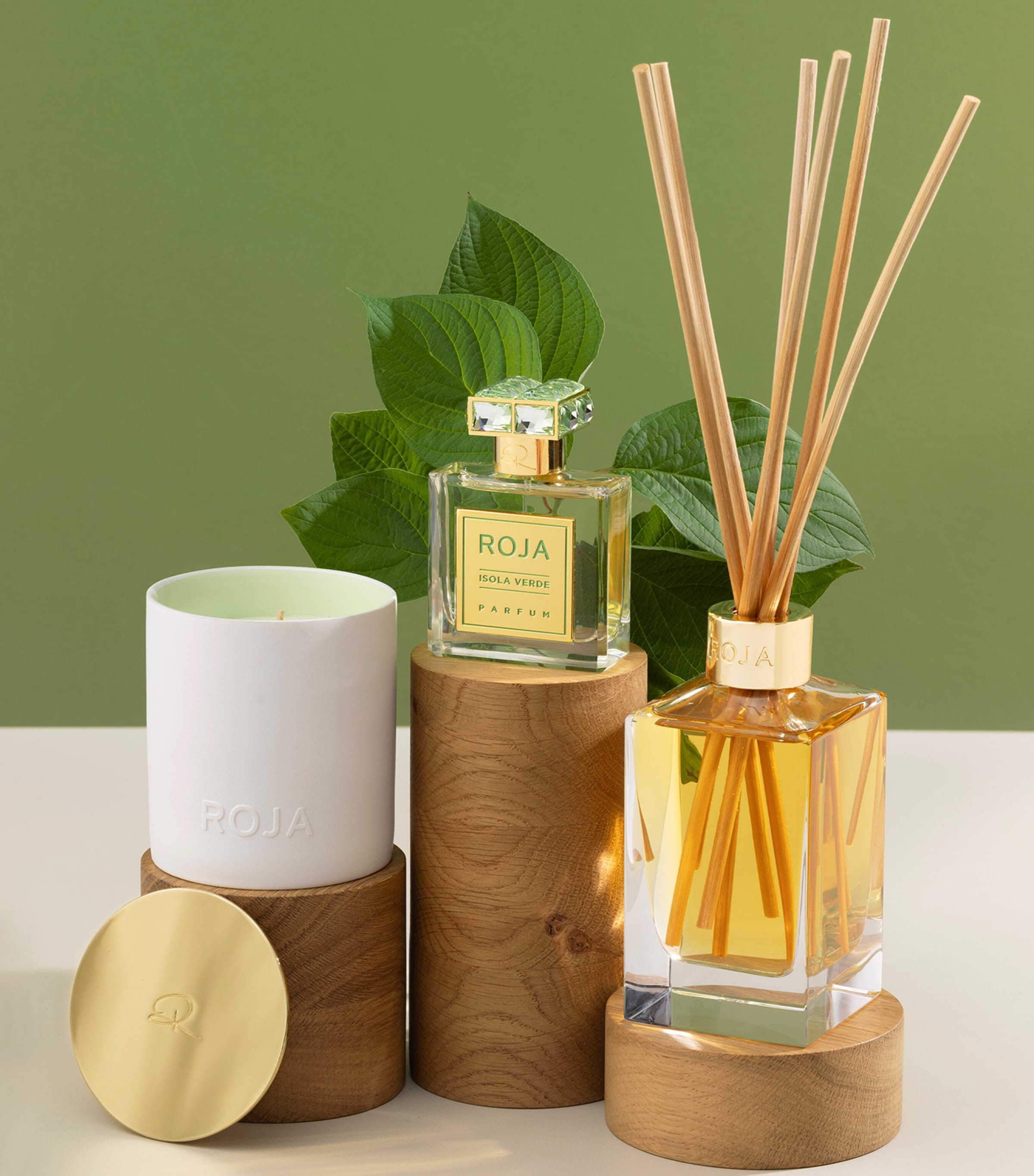 Roja Strolling Through The Orchard candle 250g, imported from the UK