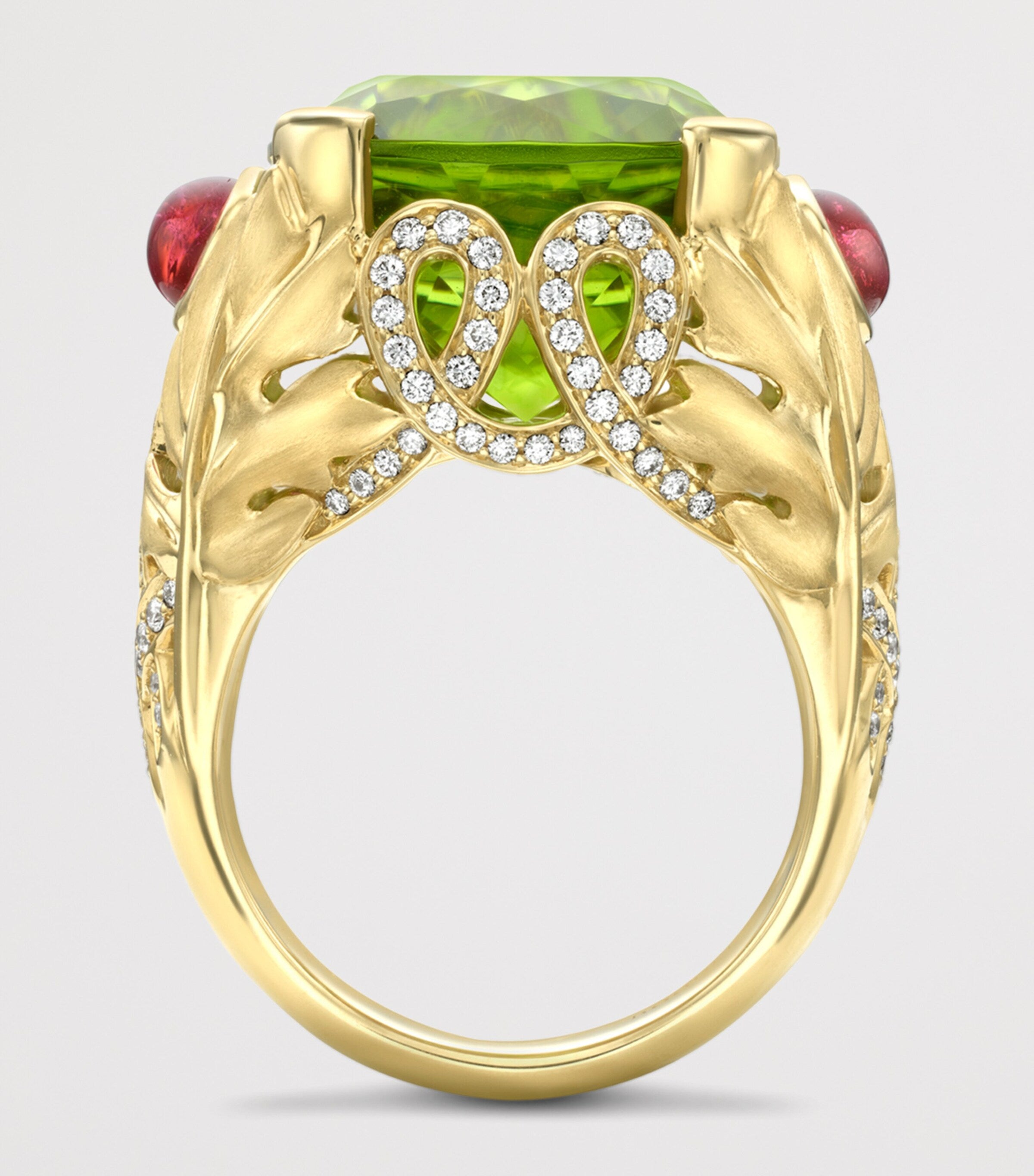 Boodles Palace Great Vine ring peridot garnets diamonds (British brand)