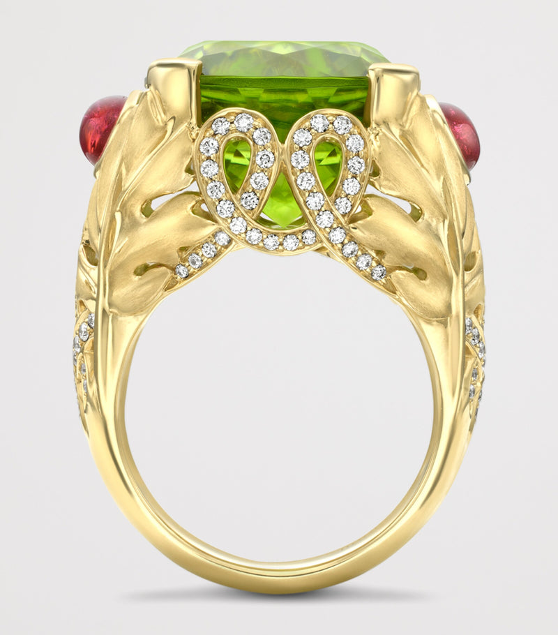 Boodles Palace Great Vine ring peridot garnets diamonds (British brand)