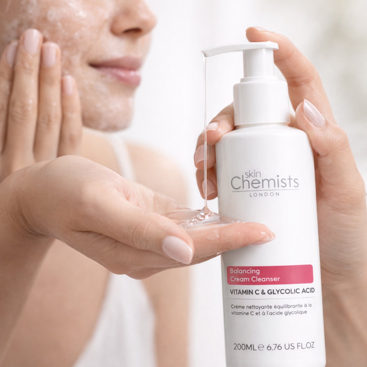 skinChemists balancing Vitamin C and Glycolic Acid cream cleanser 200ml (British brand)