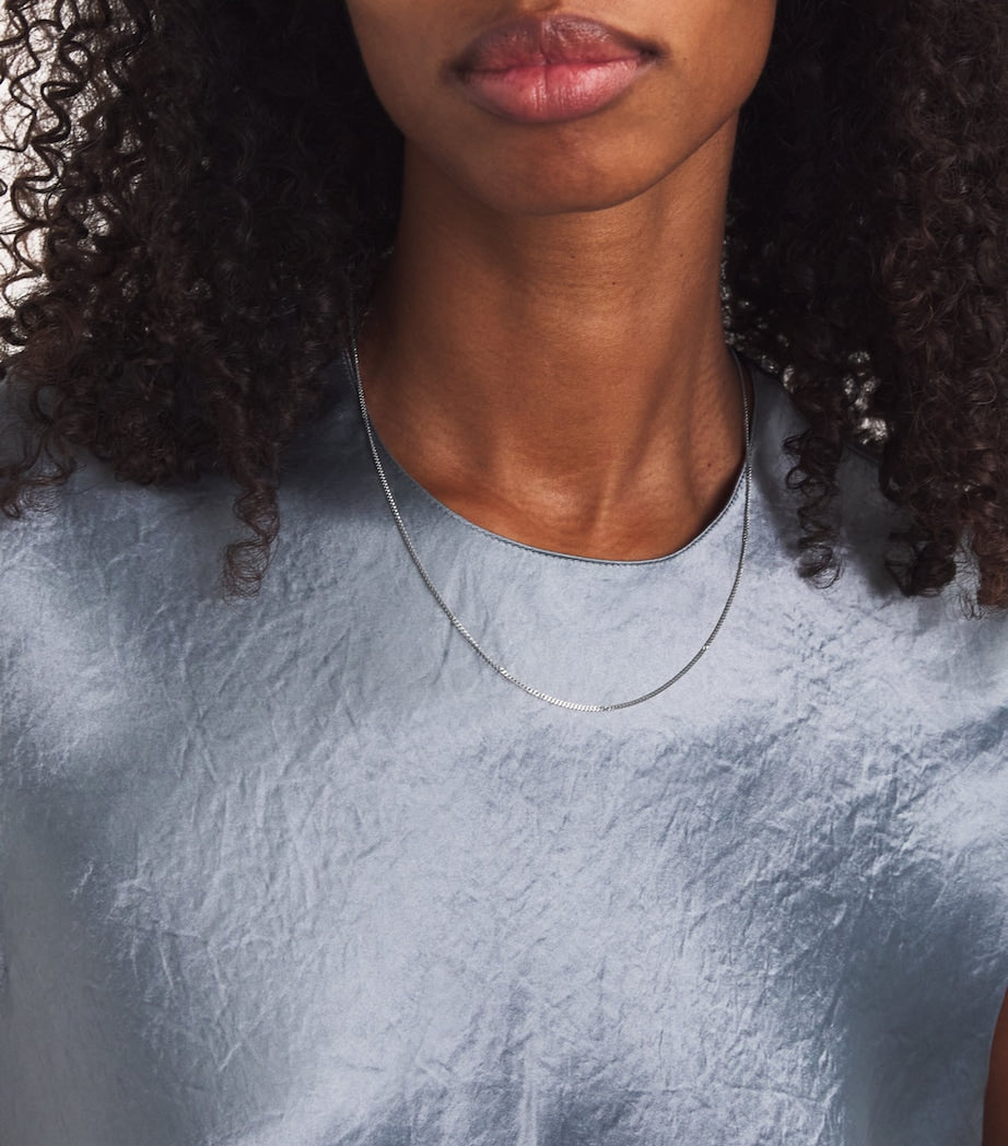 Astrid & Miyu Bold Miyu necklace in 9kt white gold (British brand)