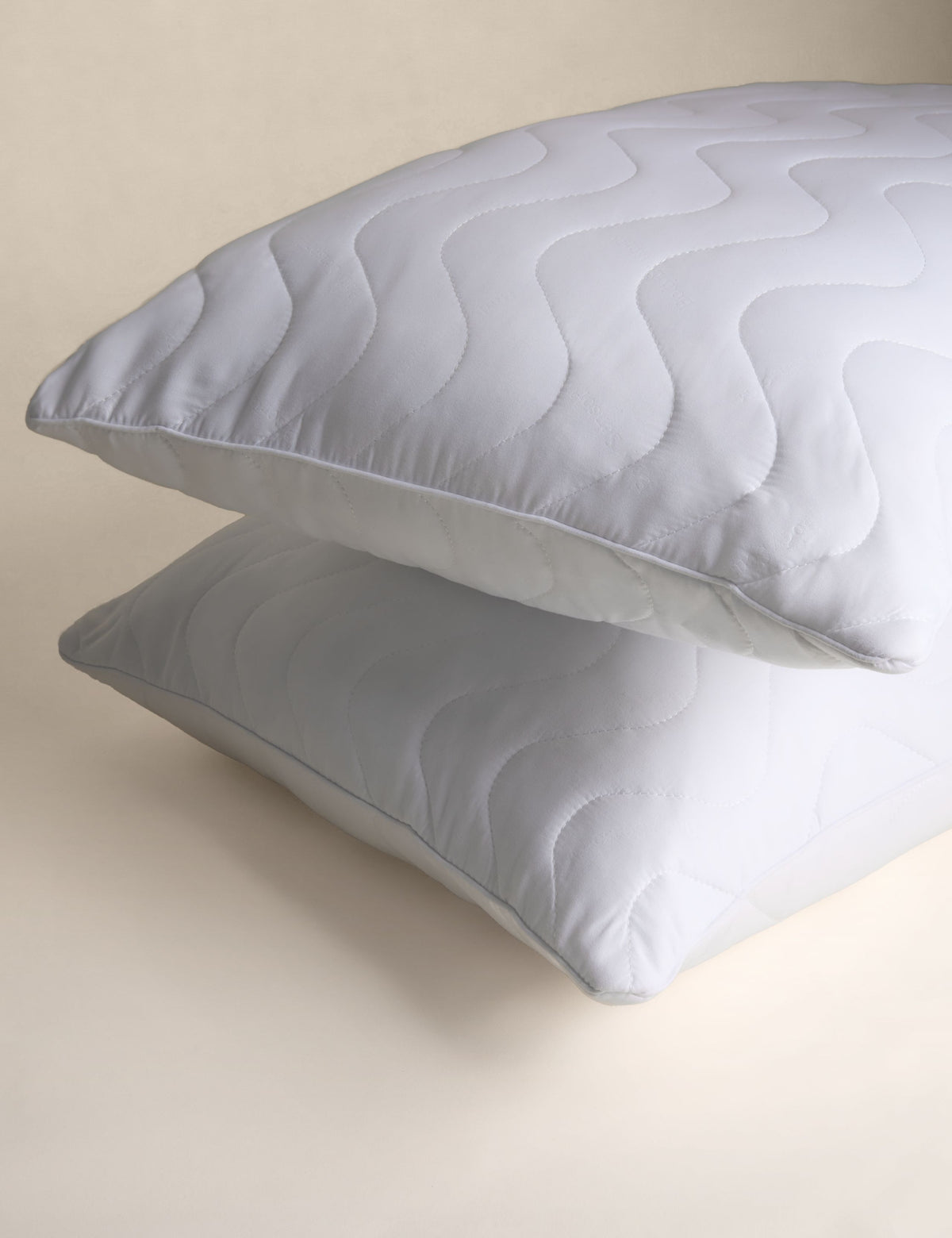 Firm pillows 2 pack with Body Sensor technology - British product