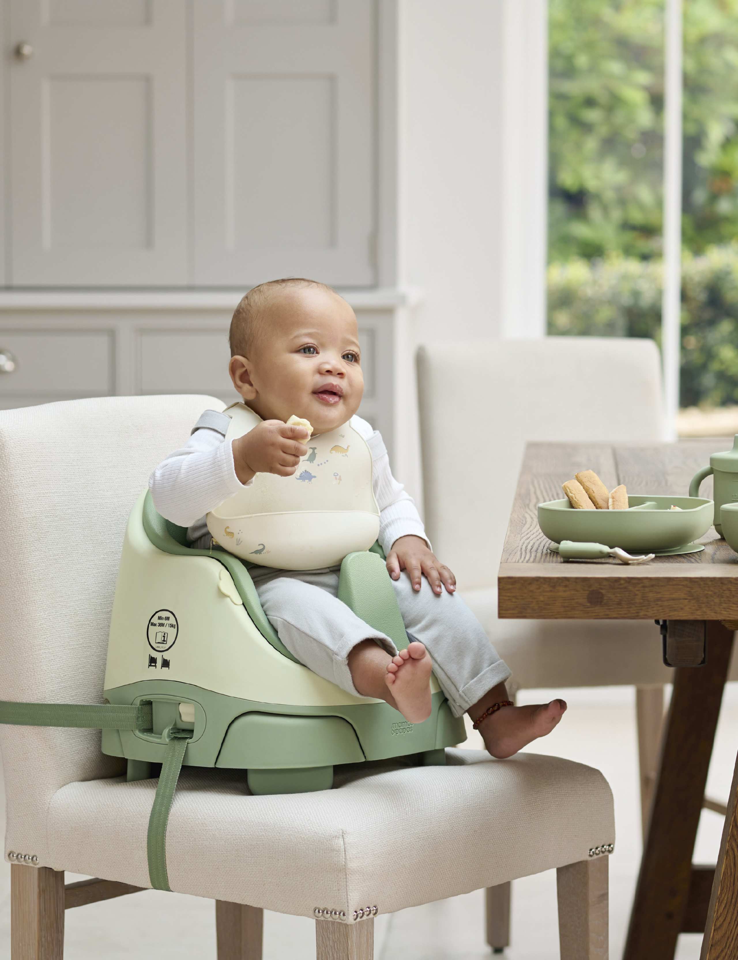Mamas & Papas silicone bibs 2-pack plain dinosaur imported from the UK