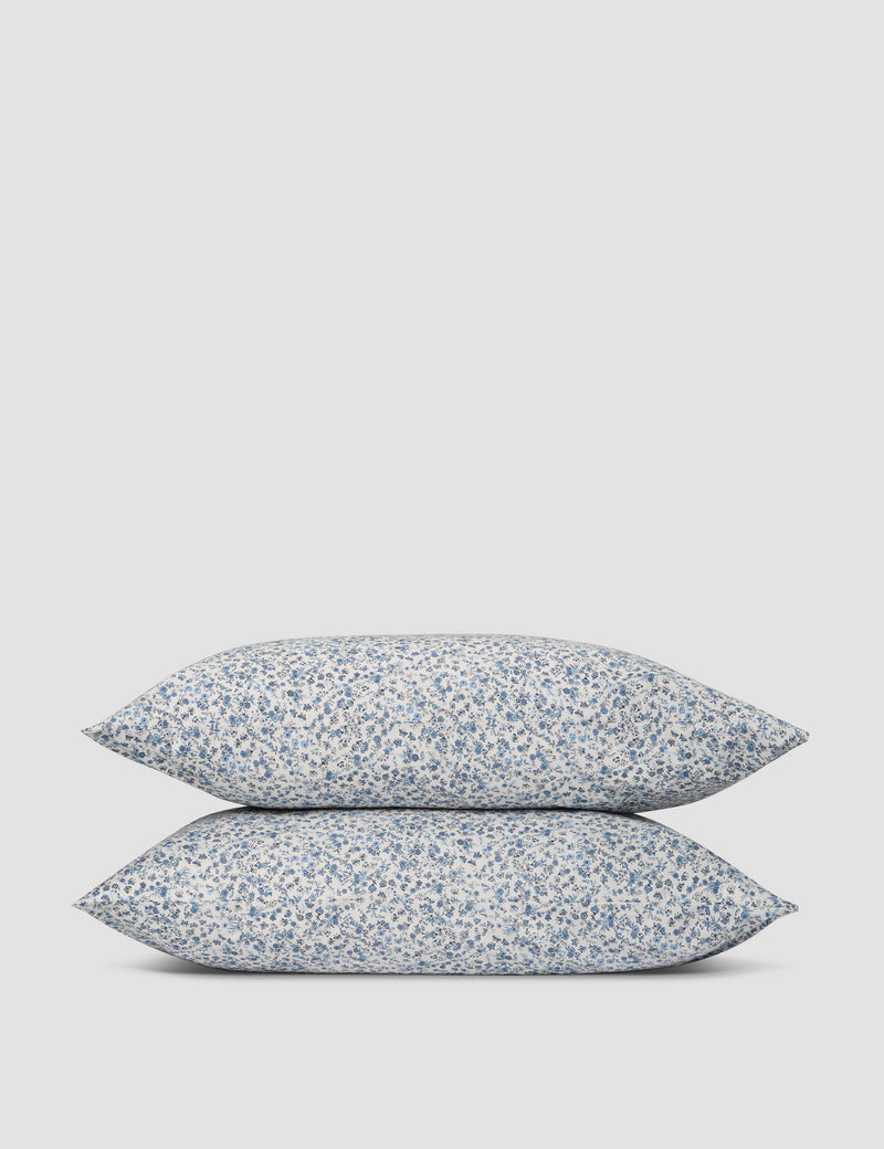 Piglet in Bed 2 pack cotton pillowcases, vintage floral - British product