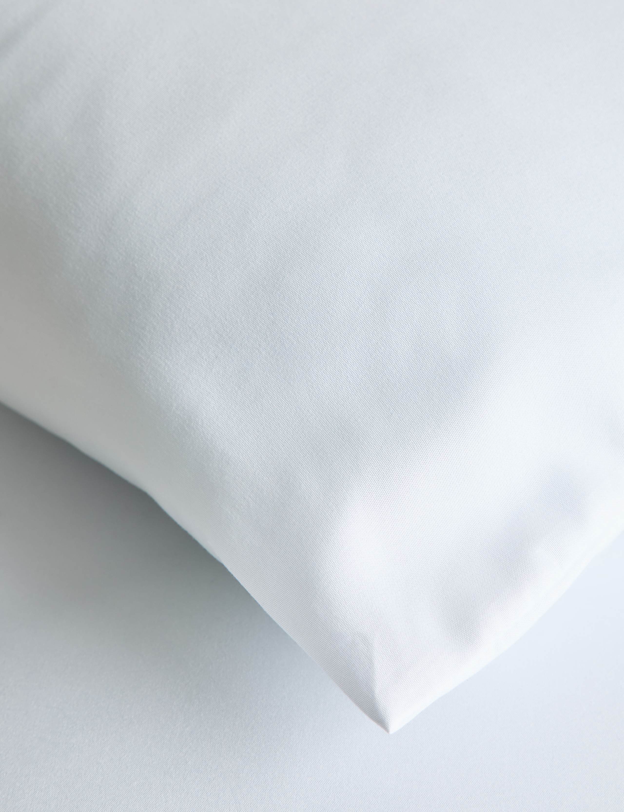 Simply Soft 2 Pack Soft Pillows (British brand)