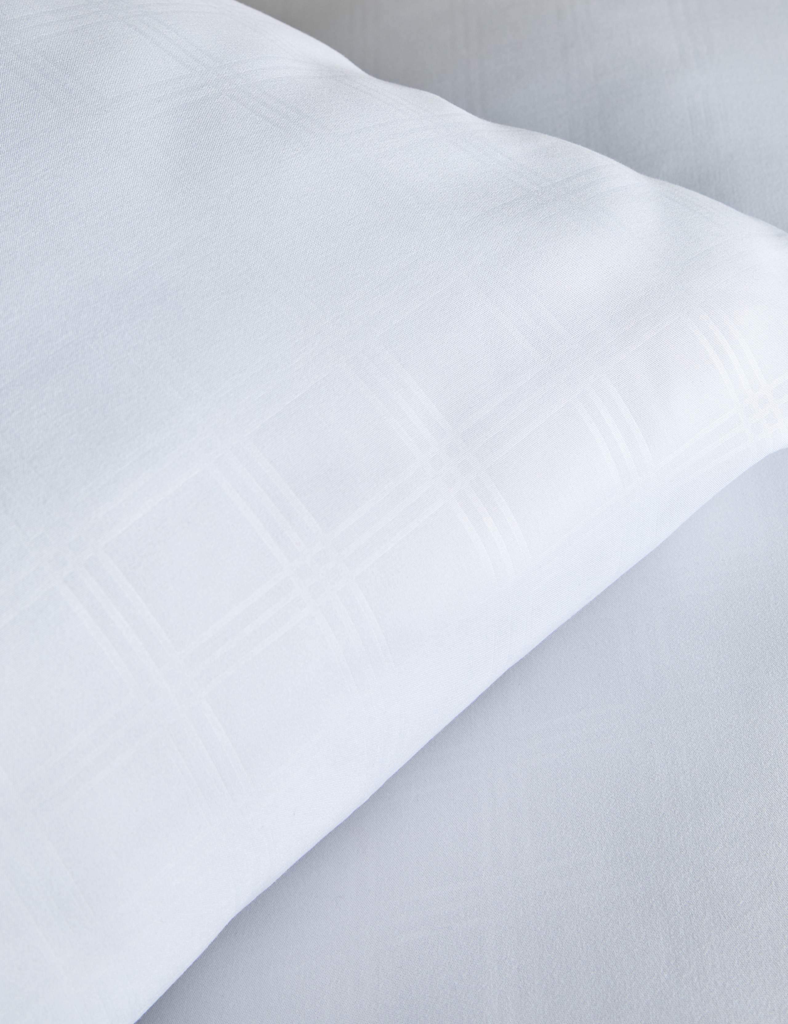 Warm & Toasty firm pillows 2 pack - imported from the UK