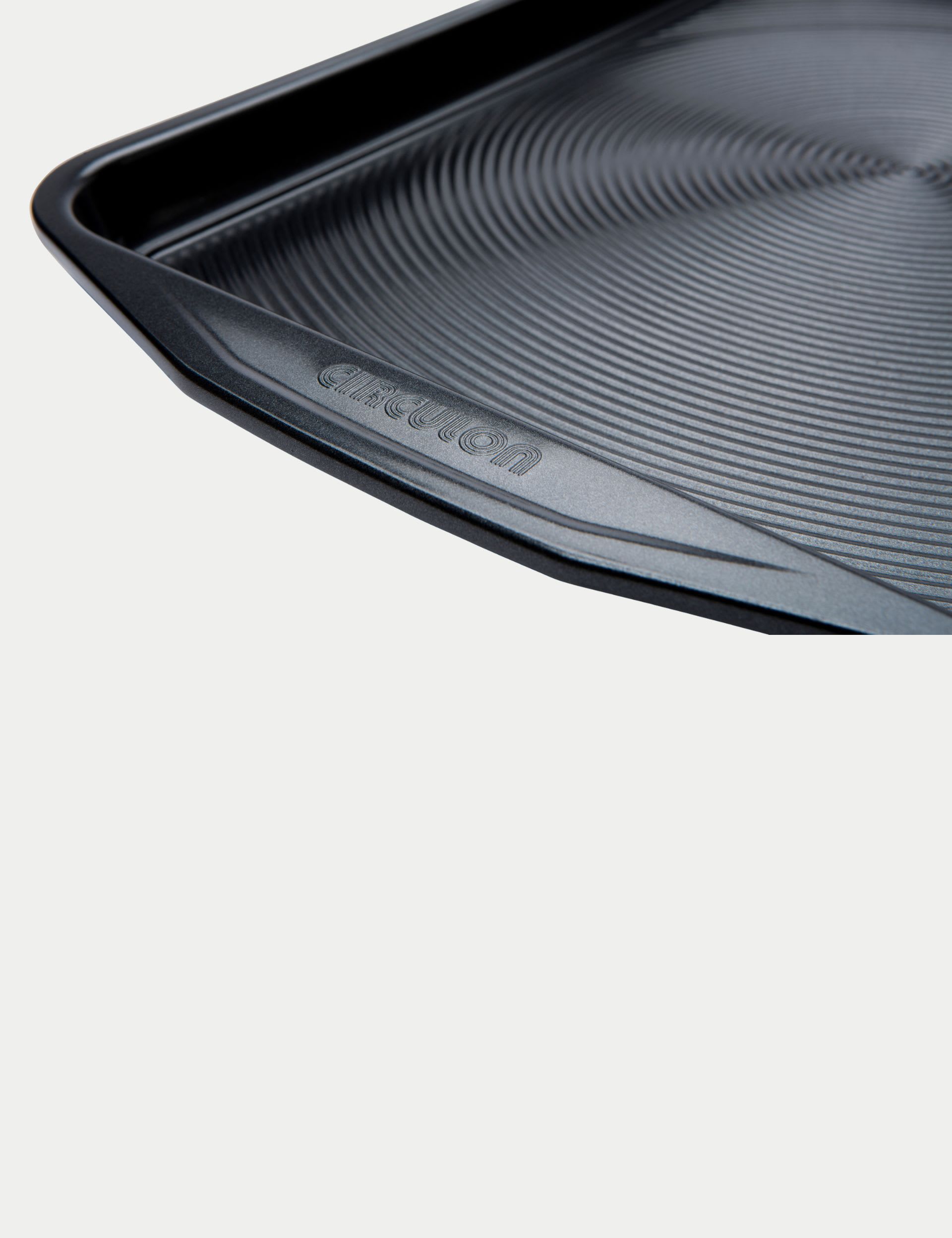 Circulon 2-piece carbon steel bakeware set - British product