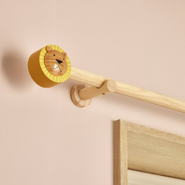 Habitat Kids Holz-Vorhangstange mit Löwenmotiv 120cm, UK-Version