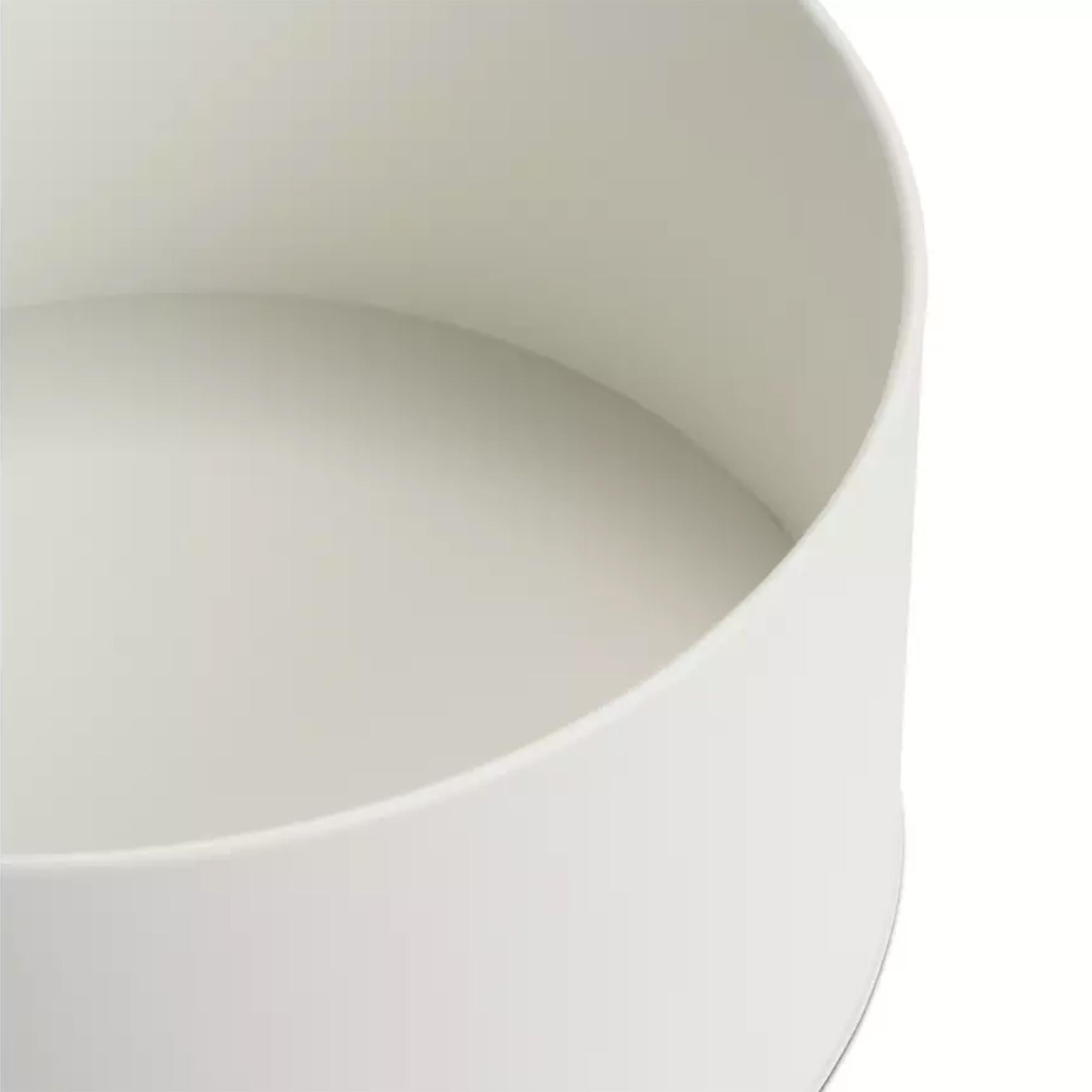 Habitat Embossed Steel Cake Tin with Bamboo Lid 41.5cm, UK version